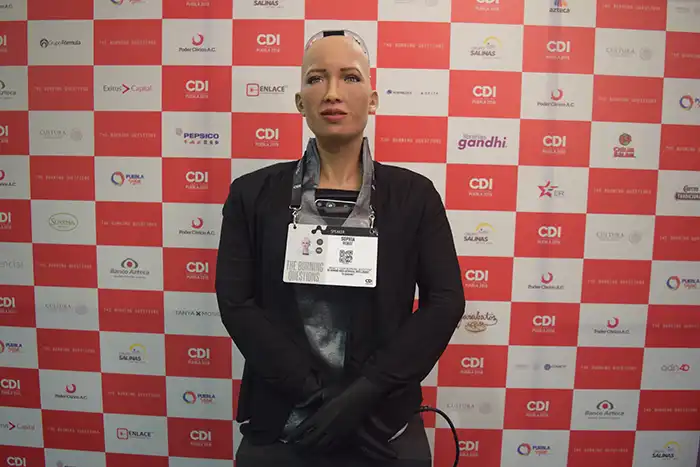 Sophia, el robot que “quiere” aprender a sentir como un humano