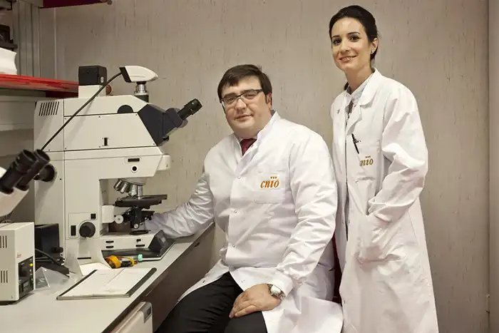 David Olmos y Elena Castro, investigadores del CNIO y autores del estudio